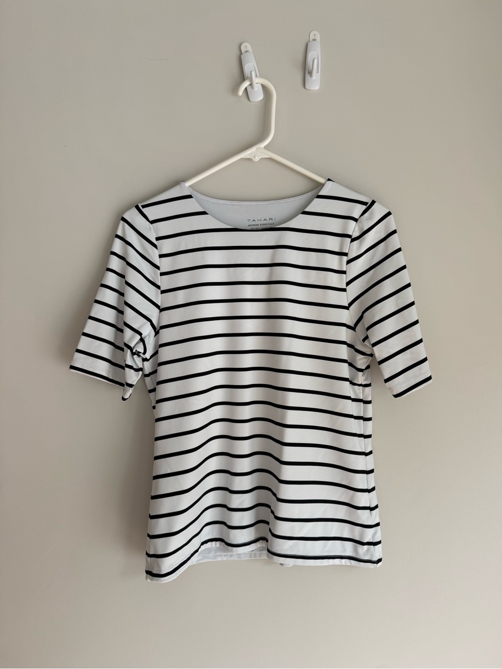 Tahari Black & White Striped Boatneck Short Sleeve Top